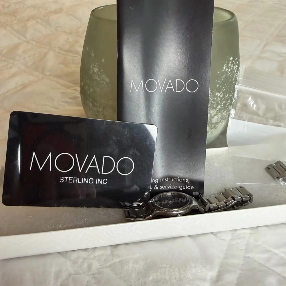 Authentic Movado Serio Watch Classic Minimalist Swiss Luxury + Certificate